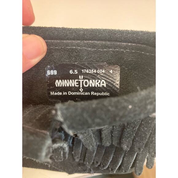 Minnetonka Double Fringe Boots with Silver Tone Stud Accent Size 6.5‎ - Picture 8 of 8